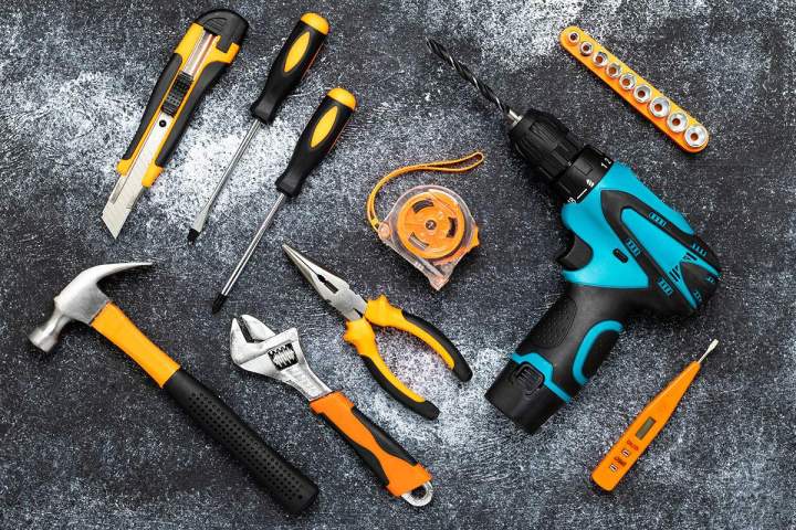 <p>Comment choisir le matériel de bricolage à louer ? Guadeloupe</p>